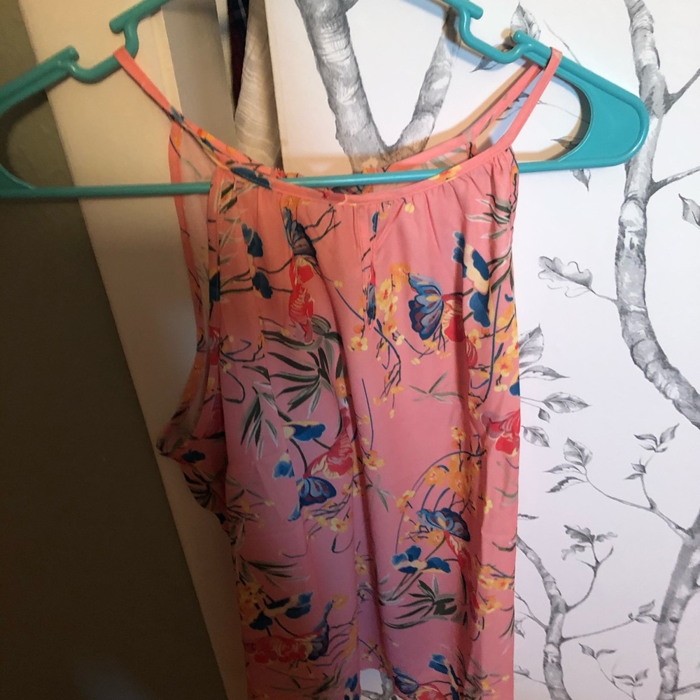 Pink tank top